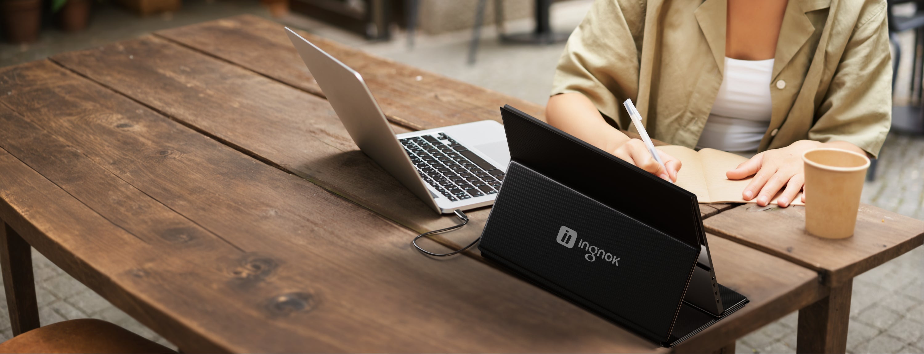 Portable Monitor for Efficient Work